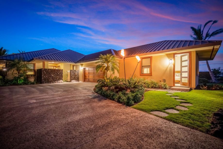 wp-content/uploads/Why-Vacation-Rentals-Are-Better-Than-Hotels-in-Hawaiia-scaled.jpg