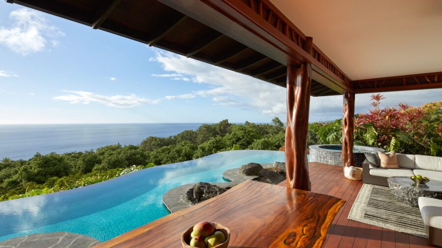 wp-content/uploads/Vacation-Rentals-vs.-Hotels-Which-Is-Right-for-Your-Kailua-Kona-Vacation.jpg
